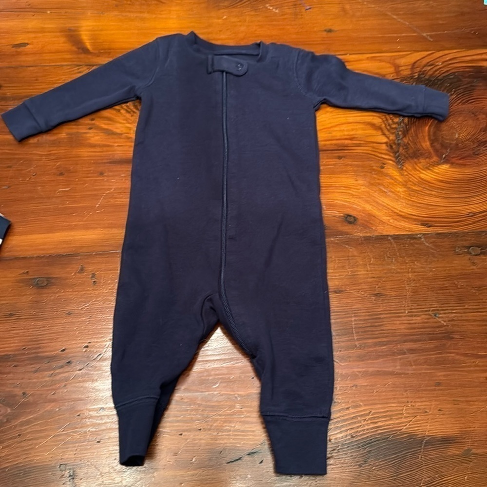 Primary the organic zip romper non footed like new 3-6 months in navy blue